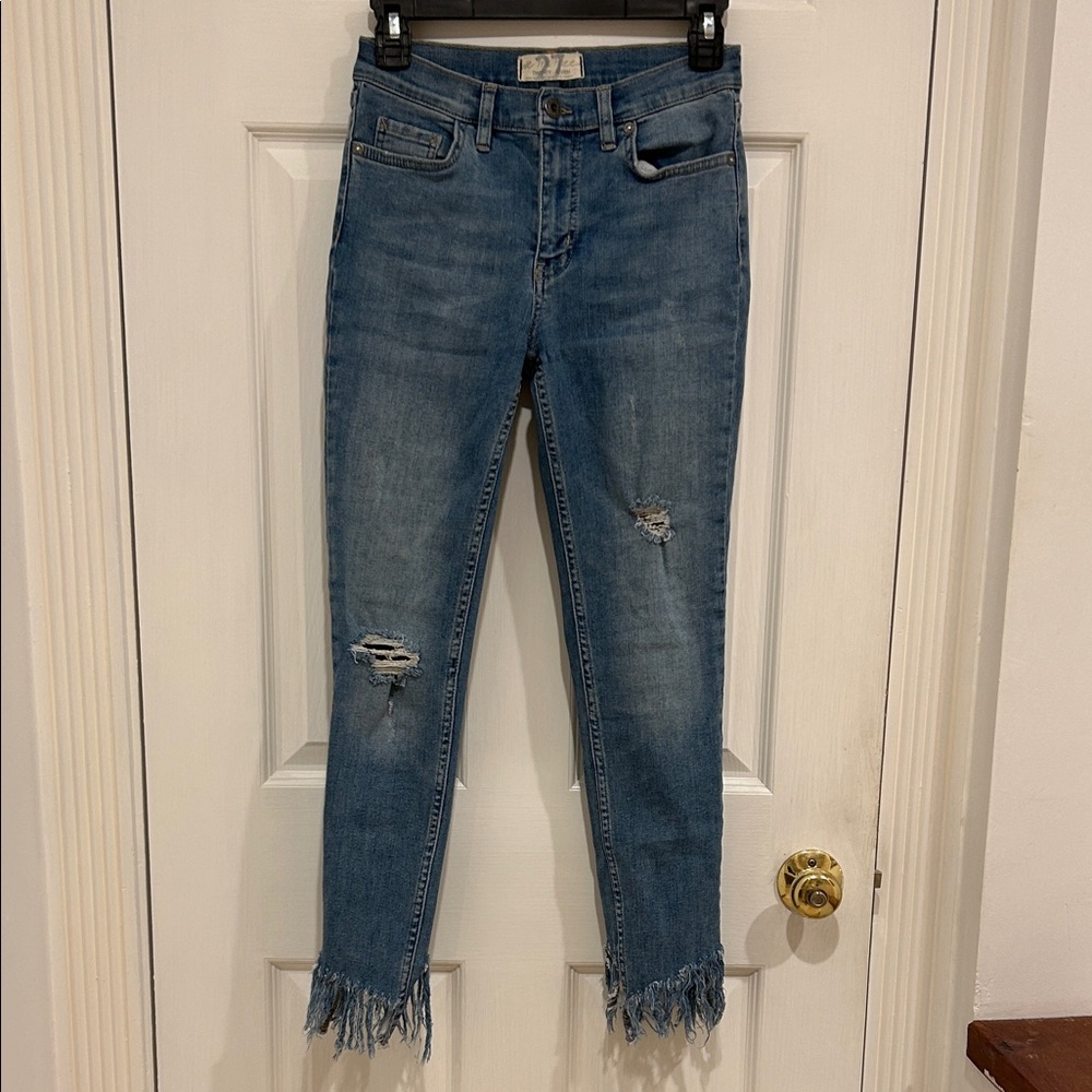 We The Free 27 Distressed Blue Jeans with Frayed Hem